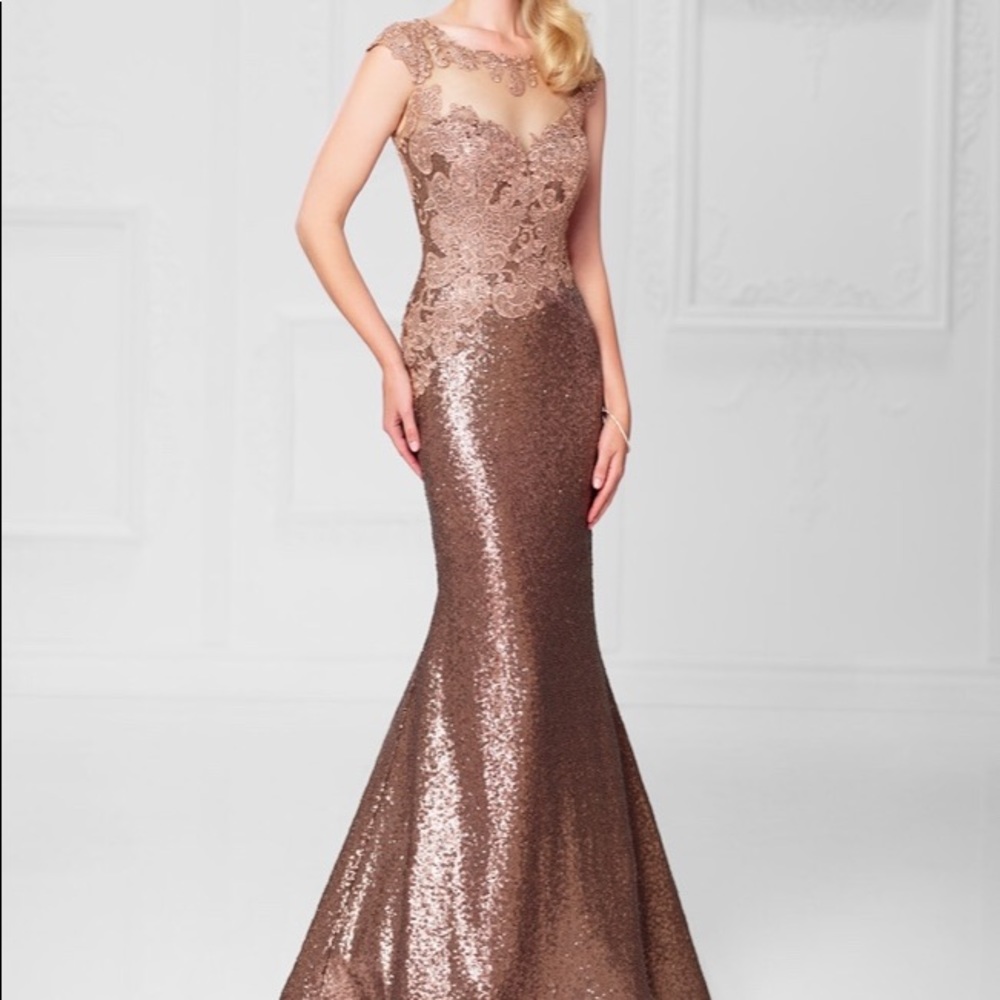 Stunning Montage trumpet gown